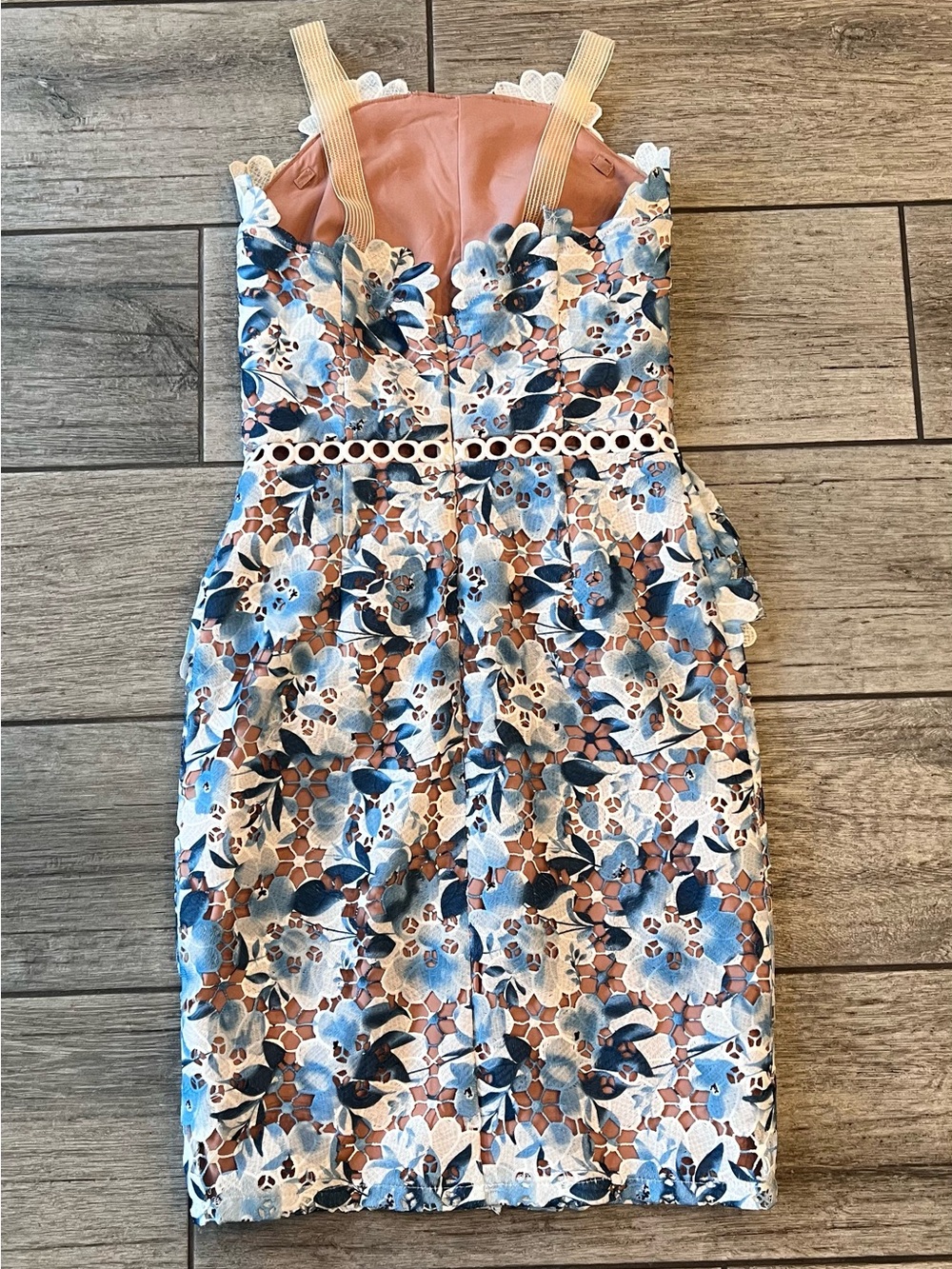 ELLIATT Times Dress Floral Lace Blue Multi XXS Midi Cocktail Wedding Guest - Picture 3 of 16